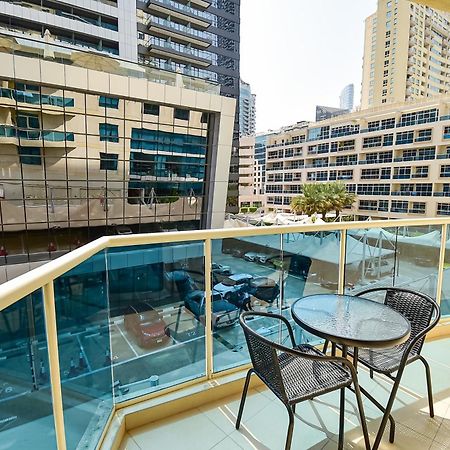 Luxury Escapes - Budget Studio With Balcony, Yacht Bay Marina Dubái Exterior foto