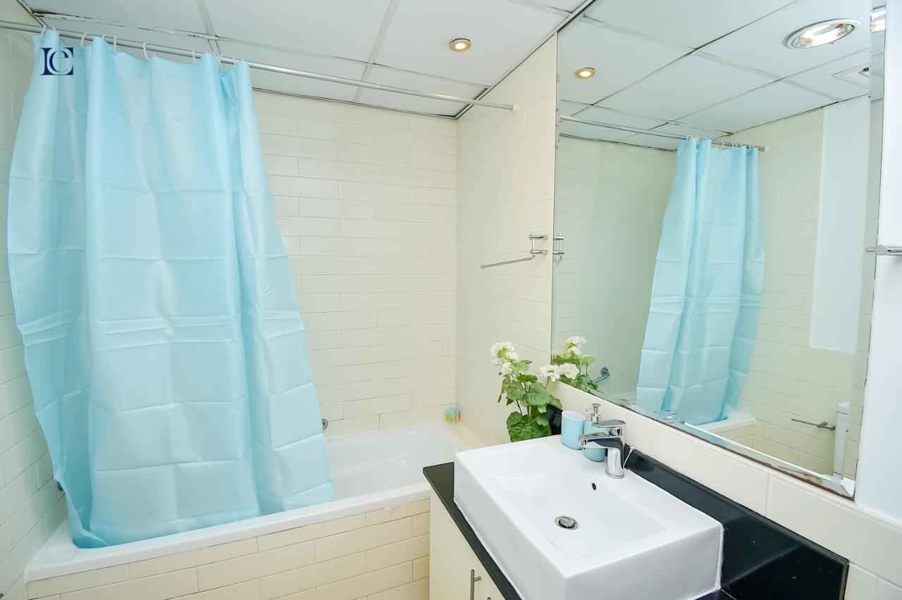 Luxury Escapes - Budget Studio With Balcony, Yacht Bay Marina Dubái Exterior foto