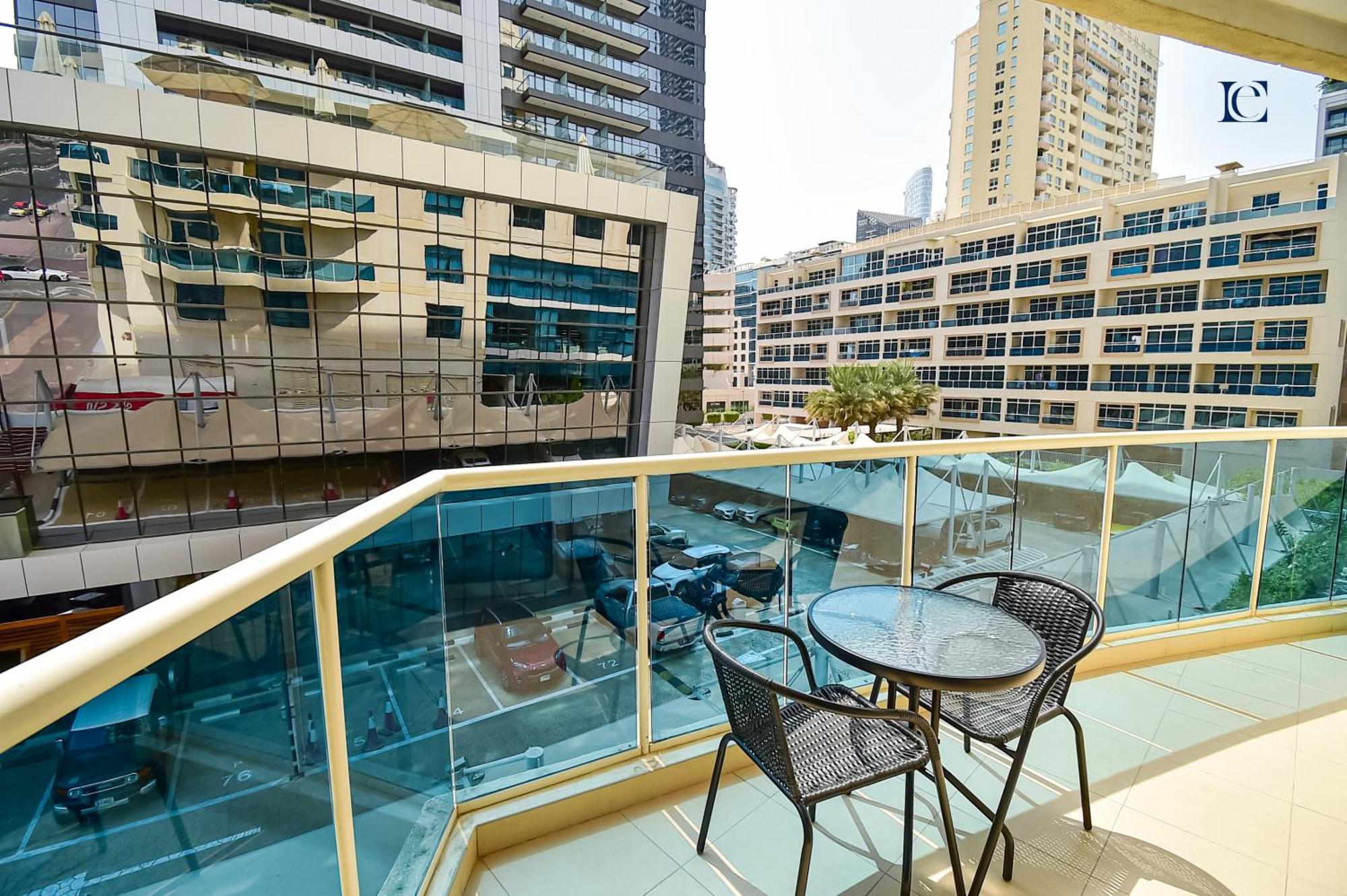 Luxury Escapes - Budget Studio With Balcony, Yacht Bay Marina Dubái Exterior foto